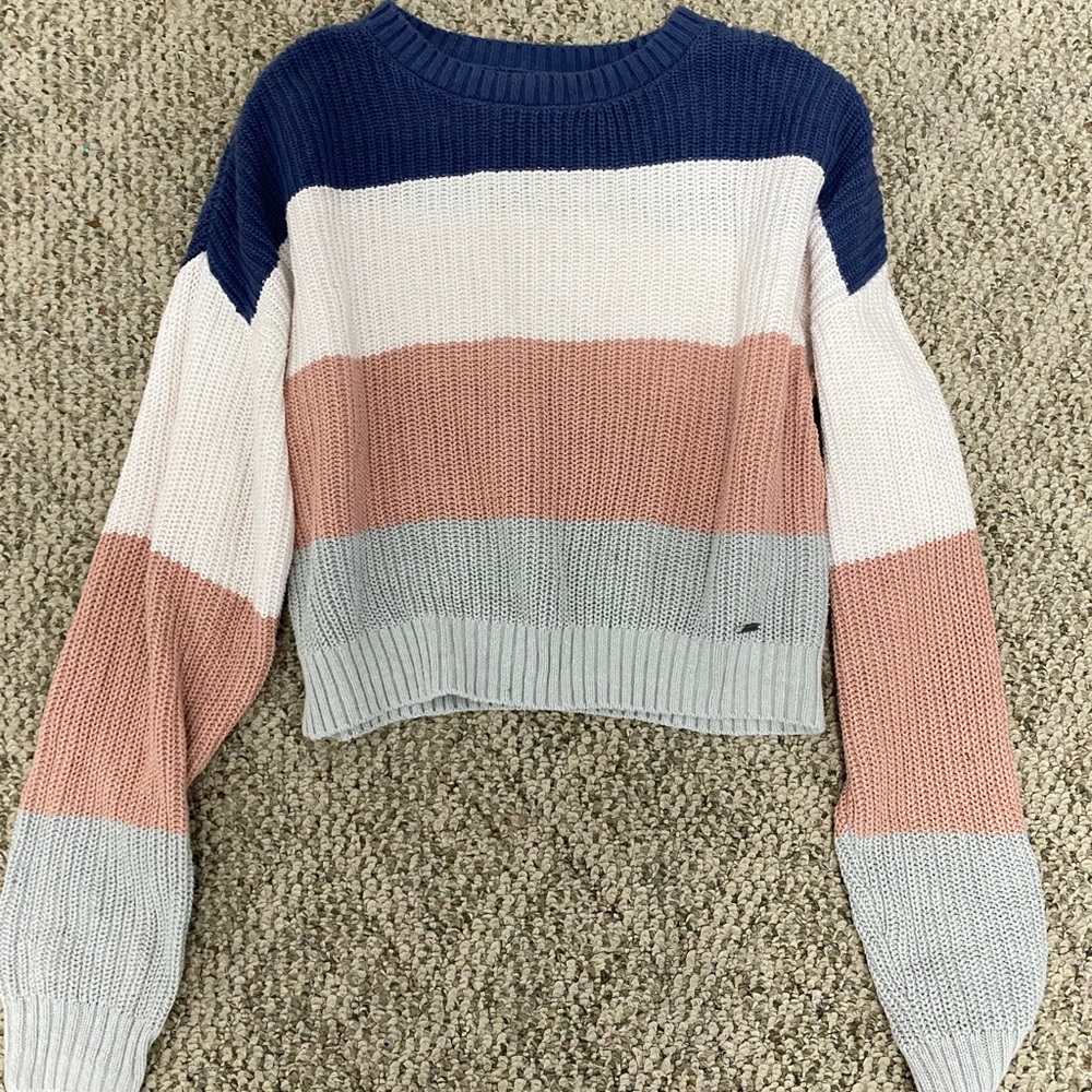 small Hollister sweater
